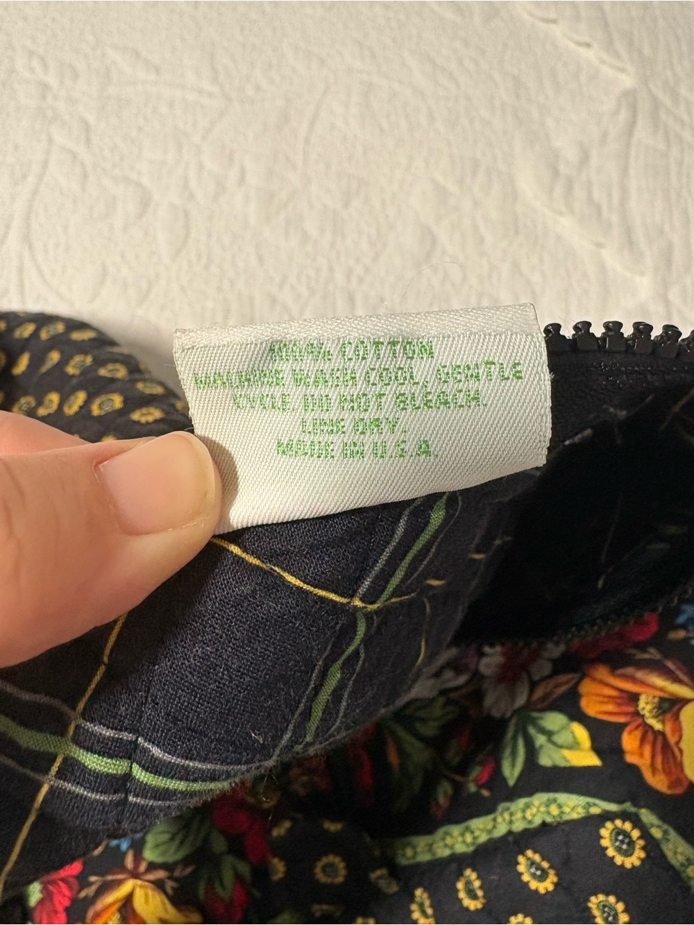Vera Bradley Duffle - Picture 5 of 5